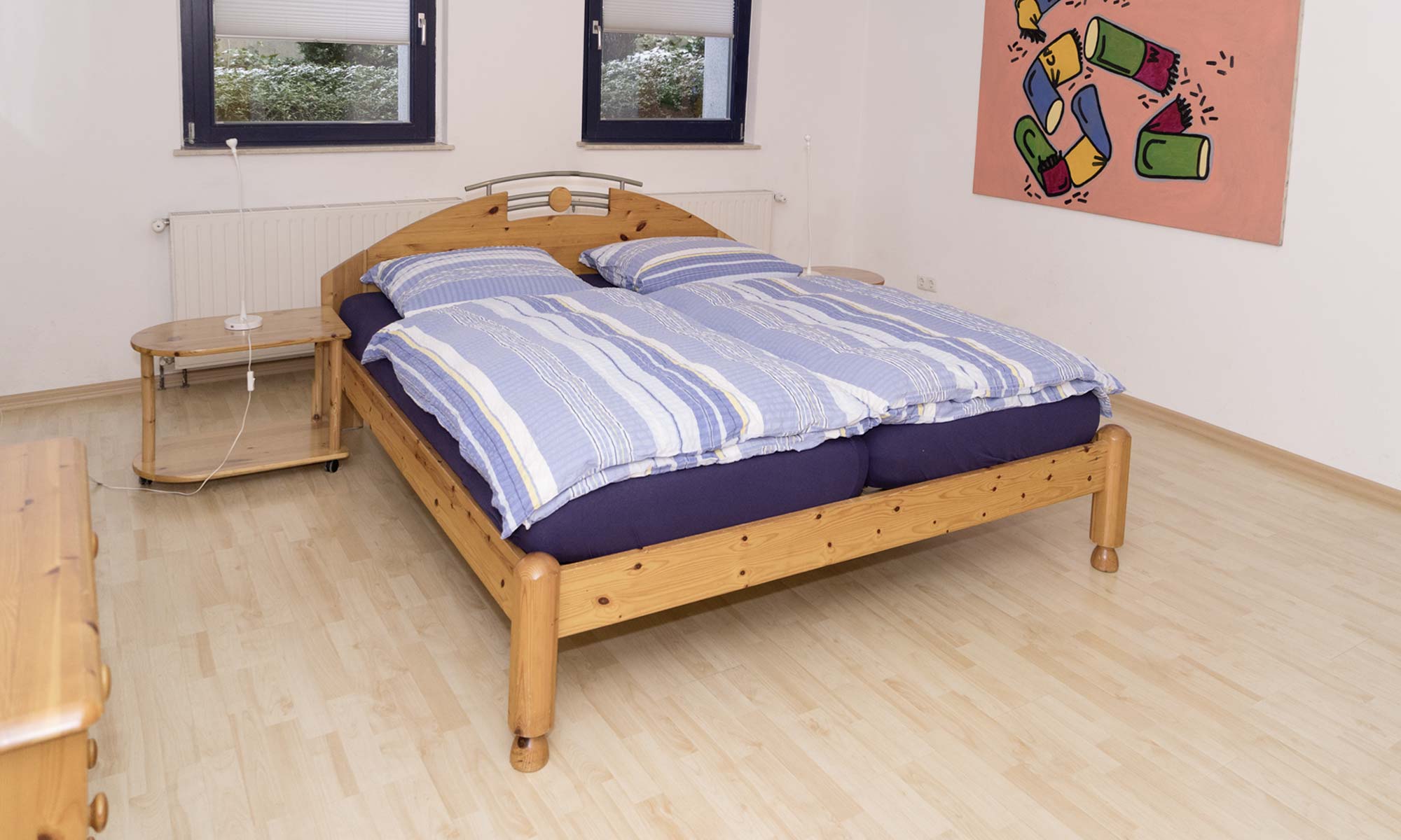 Schlafzimmer mit Doppelbett